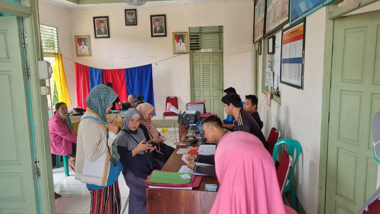 Pelayanan Jemput Bola Adminduk Desa Teluk Batang Selatan