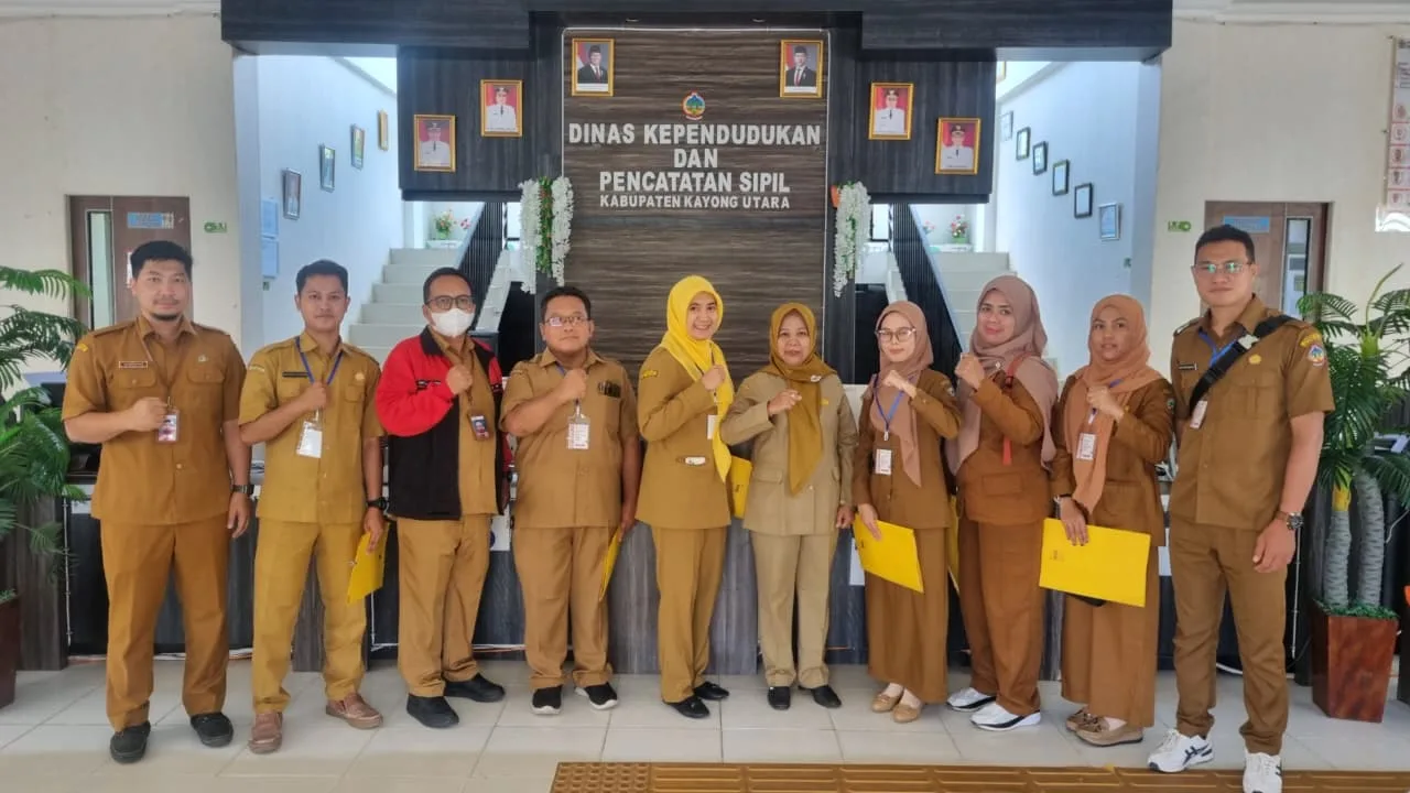 Dinas Dukcapil Kayong Utara Dinilai Tim Pemda dalam Rangka Penilaian Pelayanan Publik Tahun 2025